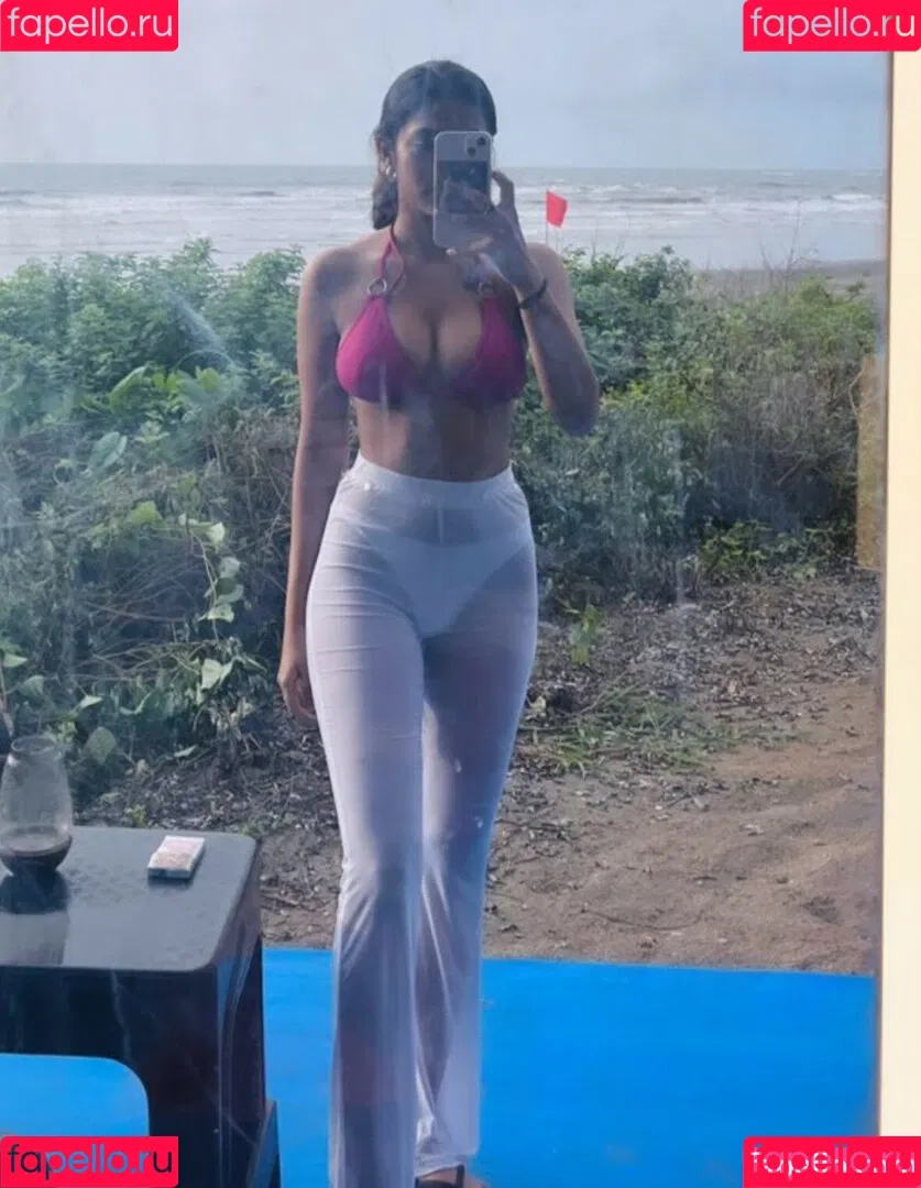 Khushi Rawal Onlyfans Photo Gallery 