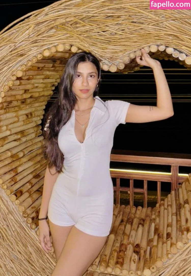 Khushi Rawal Onlyfans Photo Gallery 