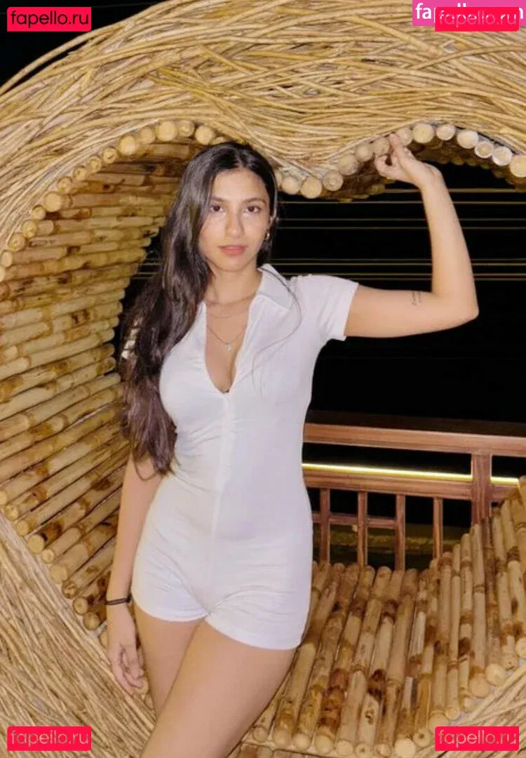 Khushi Rawal Onlyfans Photo Gallery 