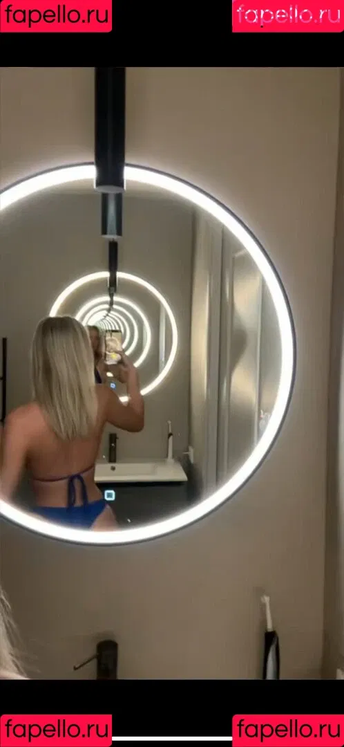 noa.mnk Onlyfans Photo Gallery 