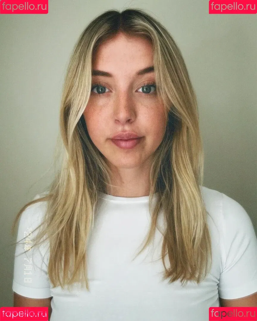 noa.mnk Onlyfans Photo Gallery 