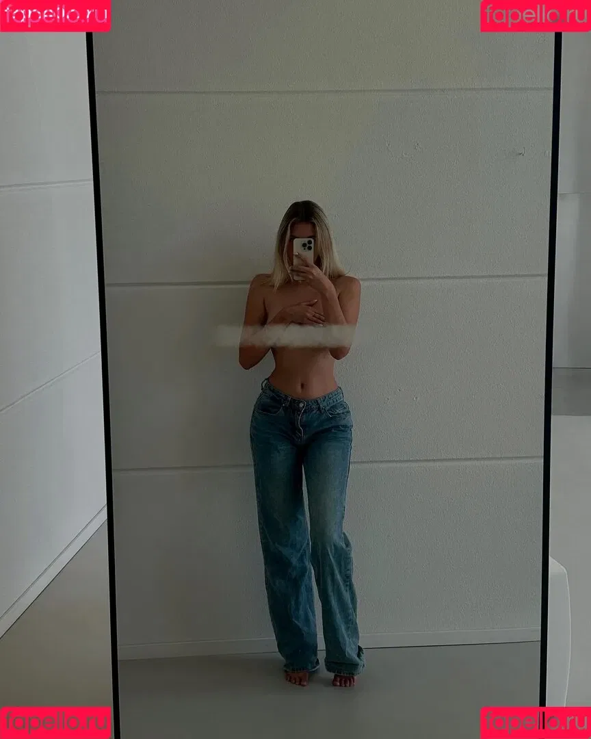noa.mnk Onlyfans Photo Gallery 