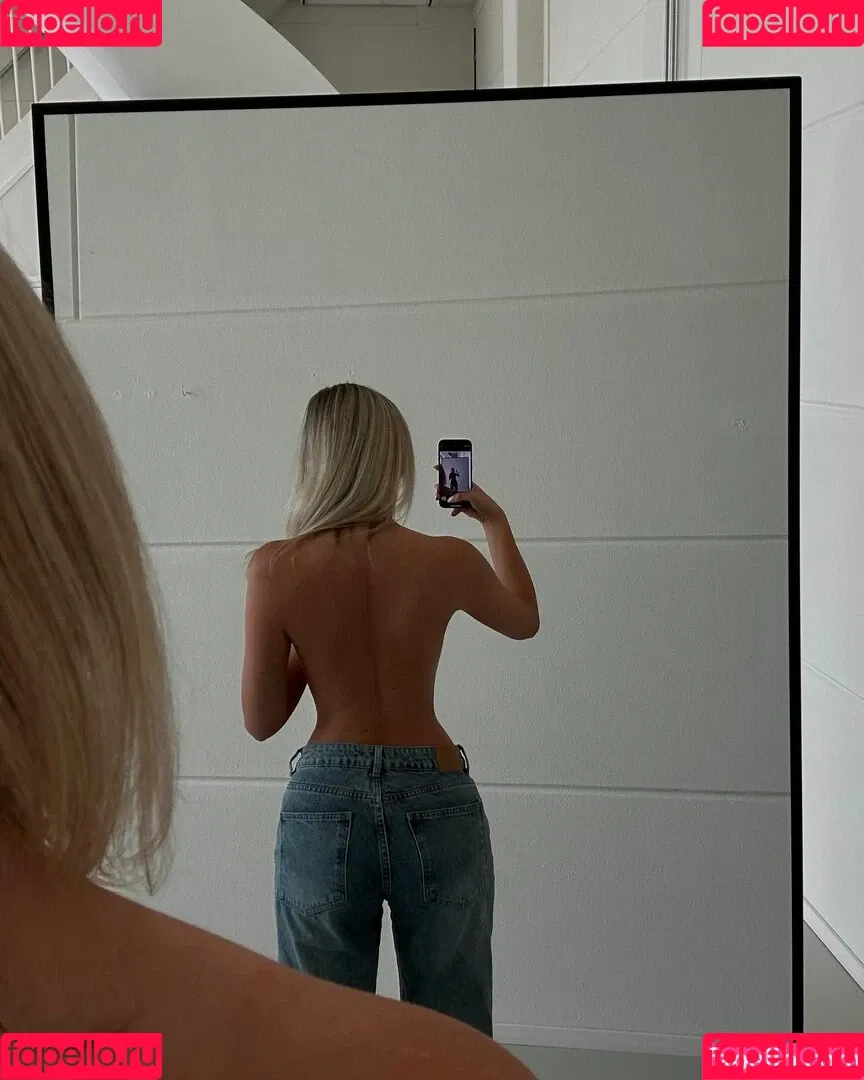 noa.mnk Onlyfans Photo Gallery 