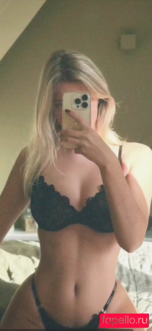 noa.mnk Nude Onlyfans Photo 29