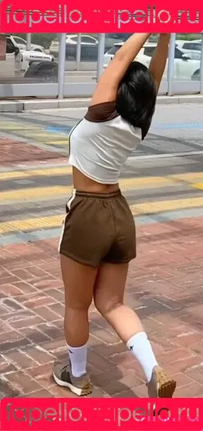 Beo Deul Jeong 정버들 Onlyfans Photo Gallery 