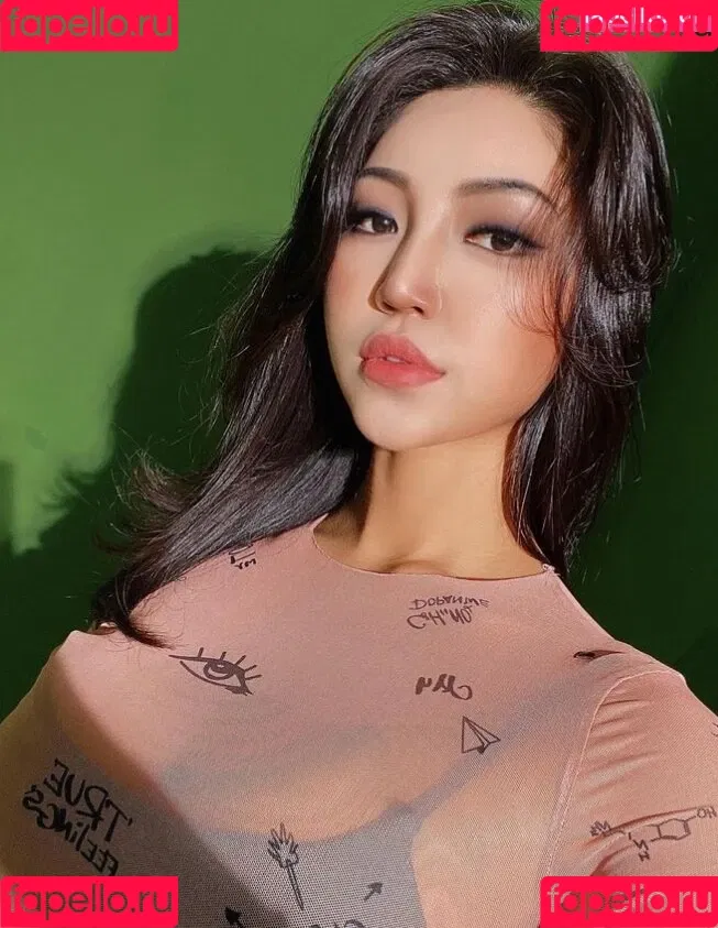 Beo Deul Jeong 정버들 Onlyfans Photo Gallery 