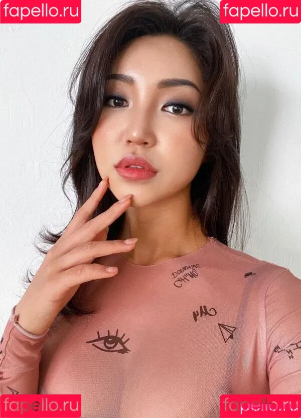 Beo Deul Jeong 정버들 Onlyfans Photo Gallery 