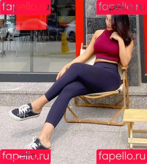 Beo Deul Jeong 정버들 Onlyfans Photo Gallery 