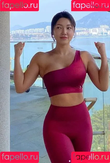 Beo Deul Jeong 정버들 Onlyfans Photo Gallery 