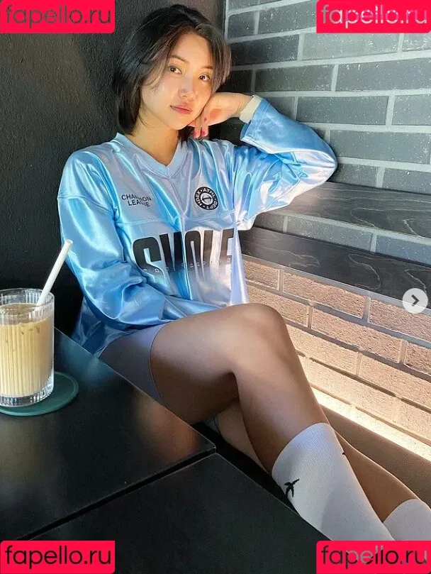 Beo Deul Jeong 정버들 Onlyfans Photo Gallery 