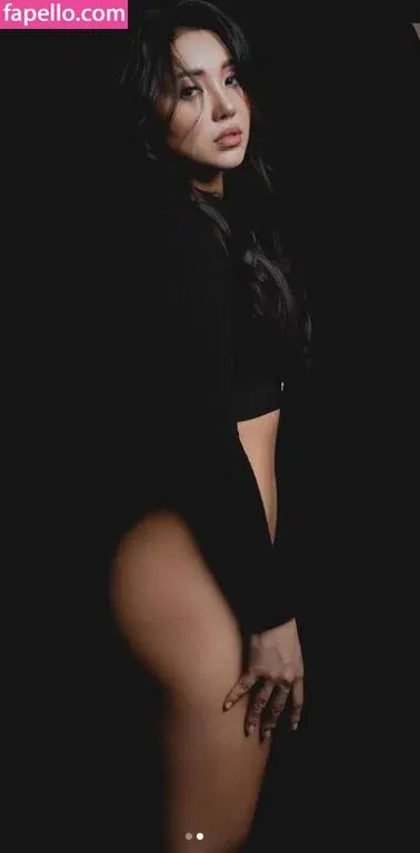 Beo Deul Jeong 정버들 Onlyfans Photo Gallery 