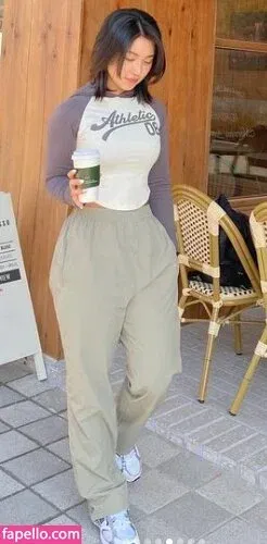 Beo Deul Jeong 정버들 Onlyfans Photo Gallery 