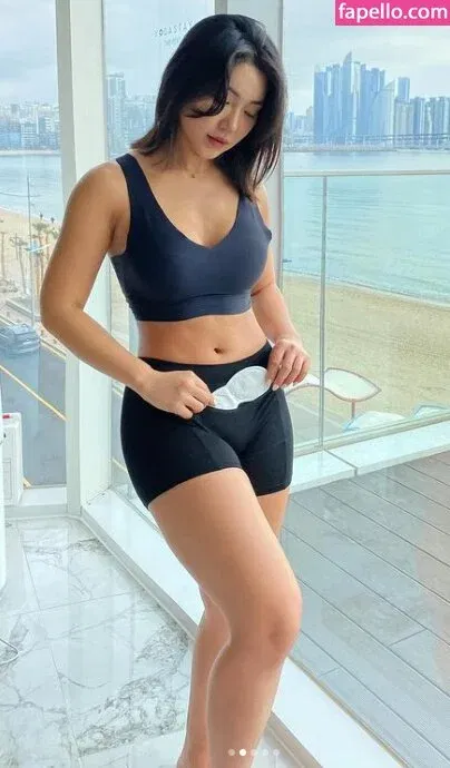 Beo Deul Jeong 정버들 Onlyfans Photo Gallery 