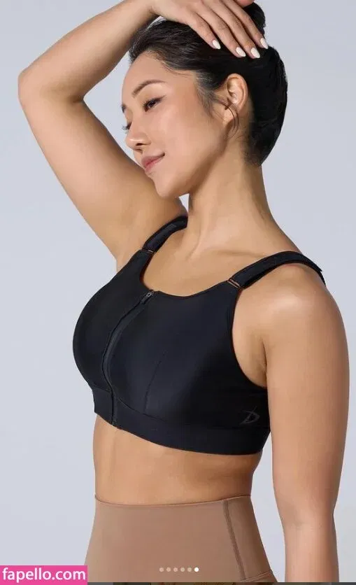 Beo Deul Jeong 정버들 Onlyfans Photo Gallery 