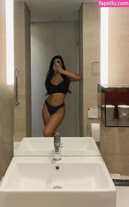 Beo Deul Jeong 정버들 Onlyfans Photo Gallery 