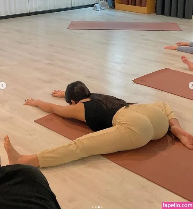 Beo Deul Jeong 정버들 Onlyfans Photo Gallery 