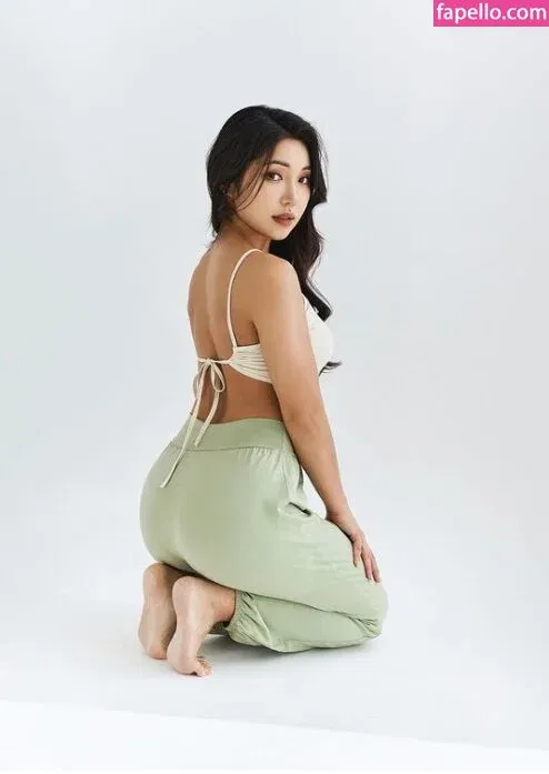 Beo Deul Jeong 정버들 Onlyfans Photo Gallery 