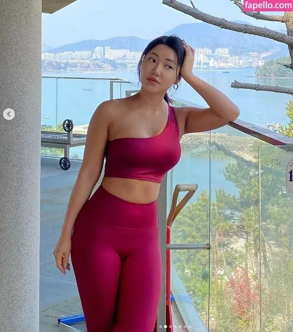 Beo Deul Jeong 정버들 Onlyfans Photo Gallery 