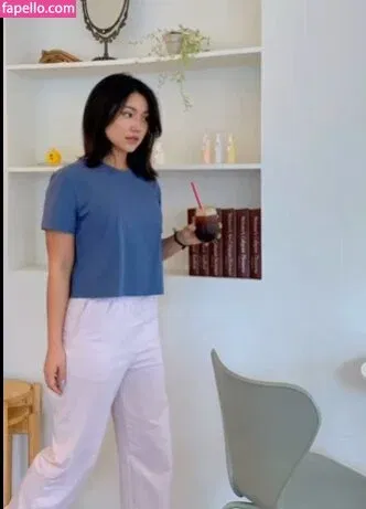 Beo Deul Jeong 정버들 Onlyfans Photo Gallery 