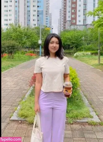 Beo Deul Jeong 정버들 Onlyfans Photo Gallery 