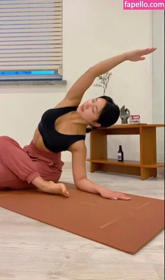 Beo Deul Jeong 정버들 Onlyfans Photo Gallery 