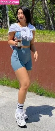 Beo Deul Jeong 정버들 Onlyfans Photo Gallery 