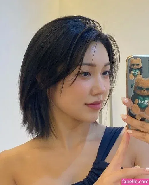 Beo Deul Jeong 정버들 Onlyfans Photo Gallery 