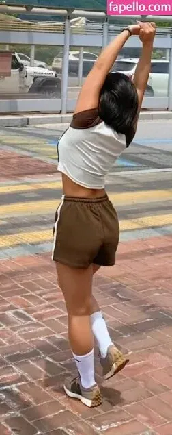 Beo Deul Jeong 정버들 Onlyfans Photo Gallery 