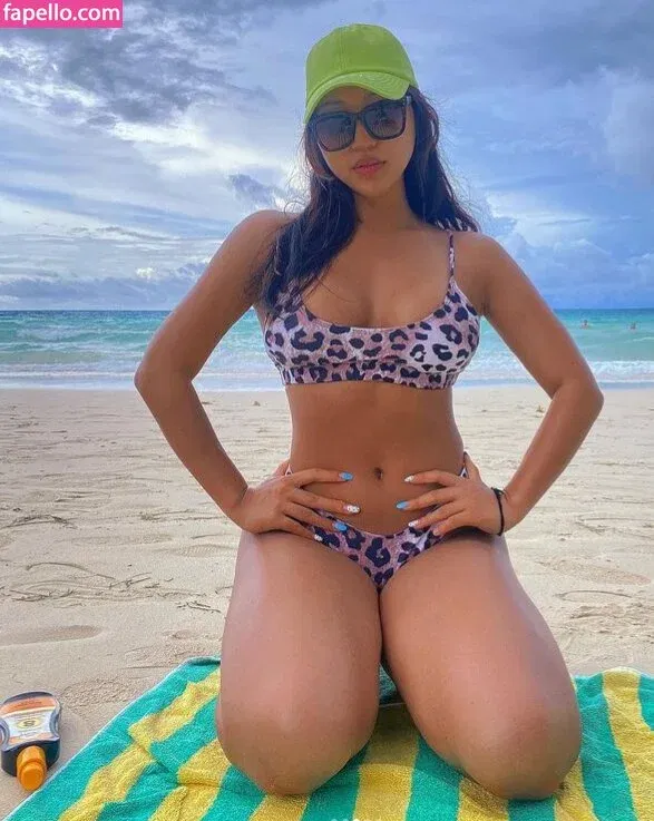 Beo Deul Jeong 정버들 Onlyfans Photo Gallery 