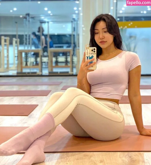 Beo Deul Jeong 정버들 Onlyfans Photo Gallery 