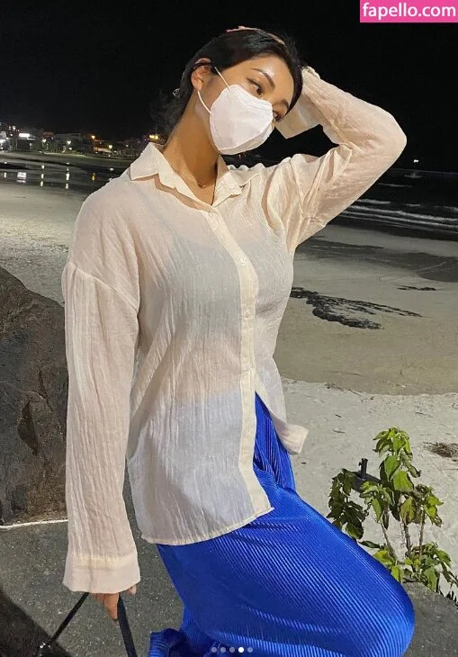 Beo Deul Jeong 정버들 Onlyfans Photo Gallery 