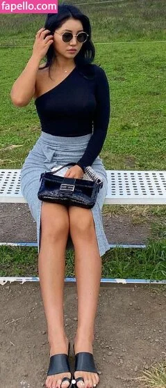 Beo Deul Jeong 정버들 Onlyfans Photo Gallery 