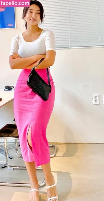 Beo Deul Jeong 정버들 Onlyfans Photo Gallery 