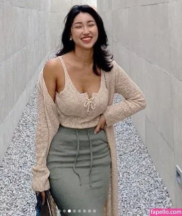 Beo Deul Jeong 정버들 Onlyfans Photo Gallery 