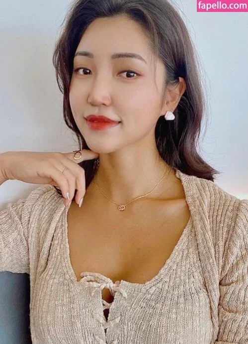 Beo Deul Jeong 정버들 Onlyfans Photo Gallery 