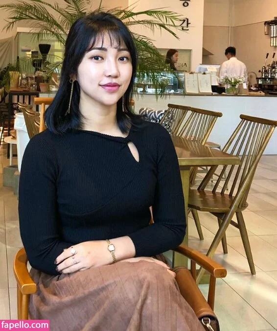 Beo Deul Jeong 정버들 Onlyfans Photo Gallery 