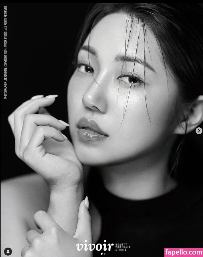 Beo Deul Jeong 정버들 Onlyfans Photo Gallery 