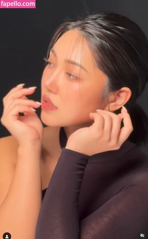 Beo Deul Jeong 정버들 Onlyfans Photo Gallery 