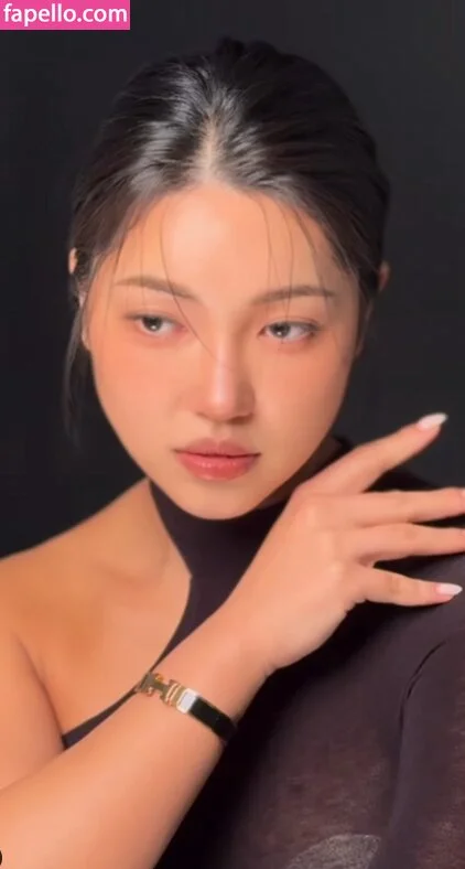 Beo Deul Jeong 정버들 Onlyfans Photo Gallery 