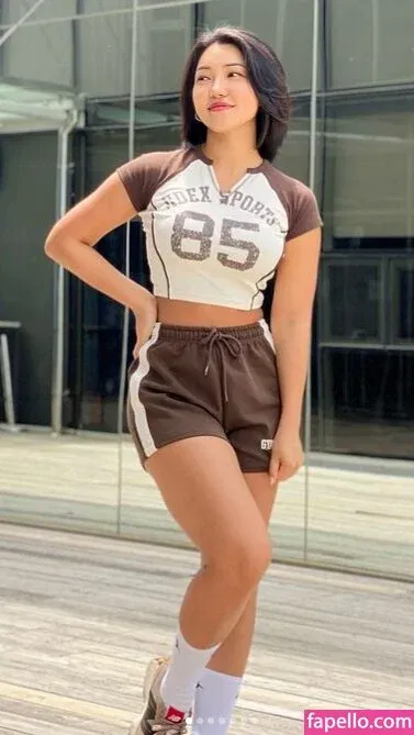 Beo Deul Jeong 정버들 Onlyfans Photo Gallery 