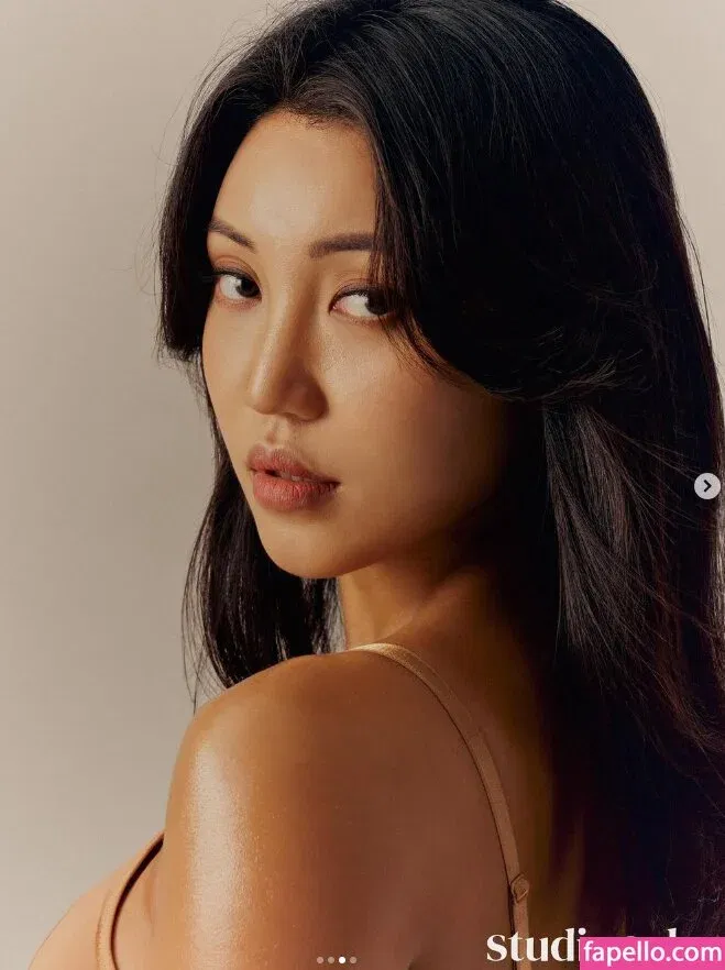 Beo Deul Jeong 정버들 Onlyfans Photo Gallery 