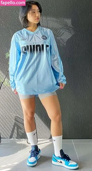 Beo Deul Jeong 정버들 Onlyfans Photo Gallery 