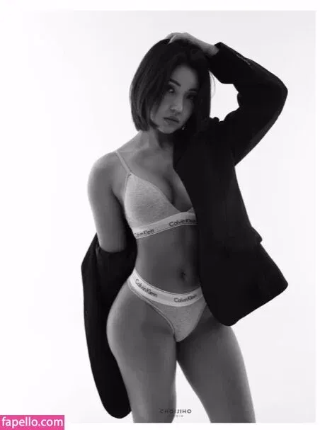 Beo Deul Jeong 정버들 Onlyfans Photo Gallery 