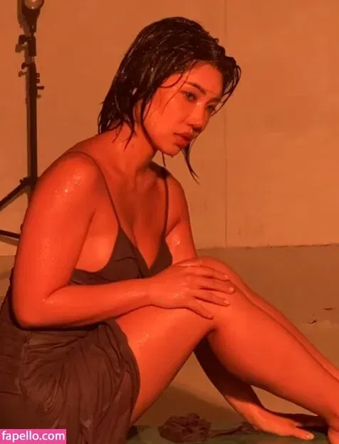 Beo Deul Jeong 정버들 Onlyfans Photo Gallery 