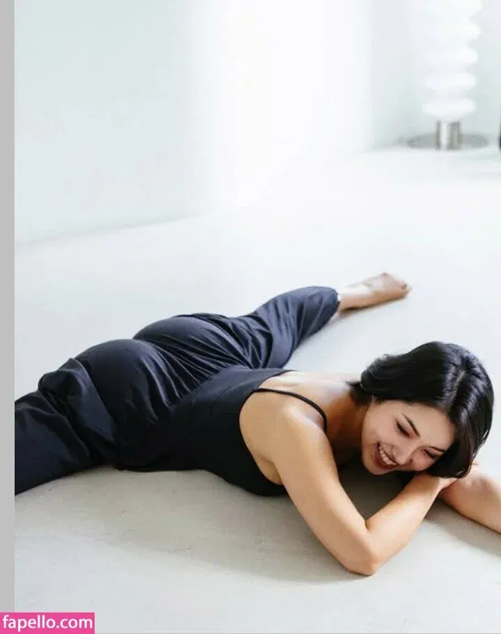 Beo Deul Jeong 정버들 Onlyfans Photo Gallery 