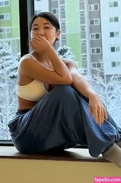 Beo Deul Jeong 정버들 Onlyfans Photo Gallery 