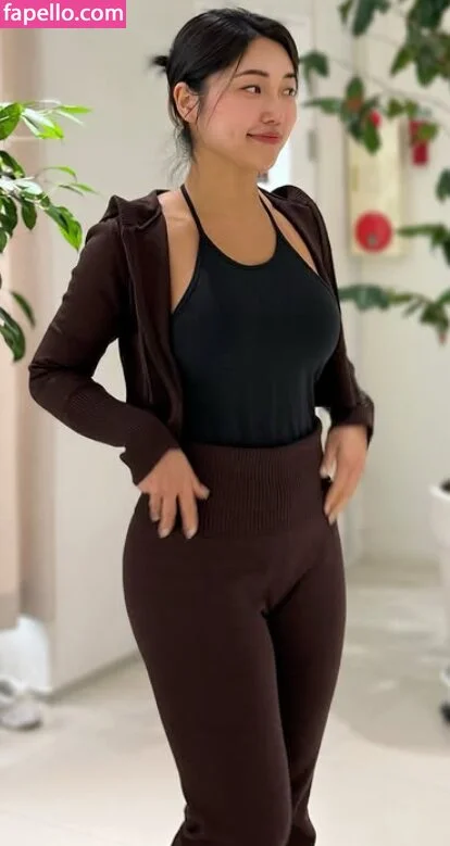 Beo Deul Jeong 정버들 Onlyfans Photo Gallery 