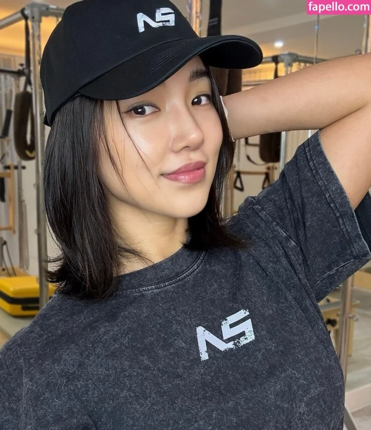 Beo Deul Jeong 정버들 Onlyfans Photo Gallery 