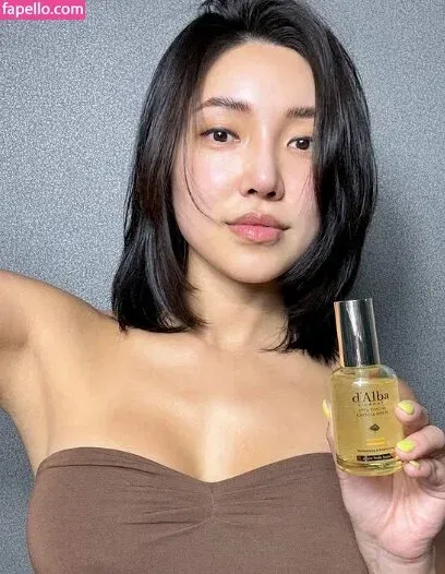 Beo Deul Jeong 정버들 Onlyfans Photo Gallery 