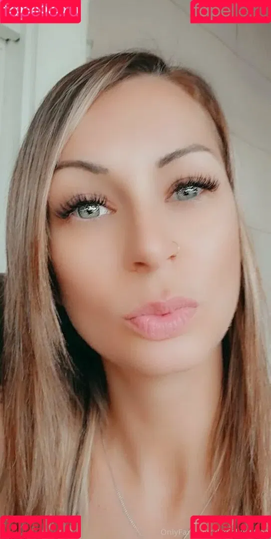 lydialuxyfree Onlyfans Photo Gallery 